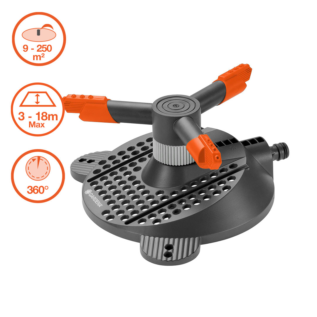 Arroseur rotatif Gardena Comfort Samba sur ses deux pics métalliques