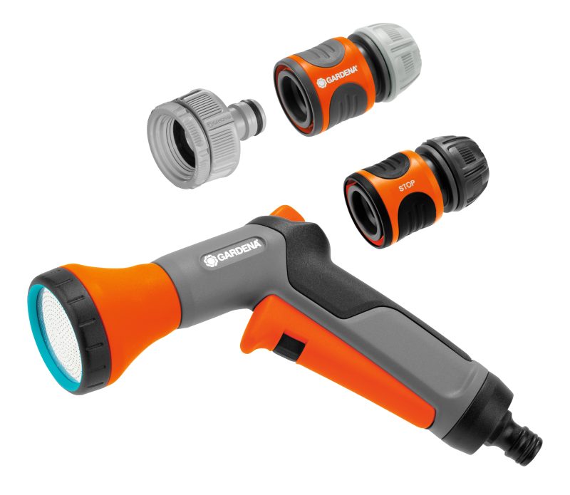 Pistolet d'arrosage Classic Gardena en cours d'utilisation au jardin