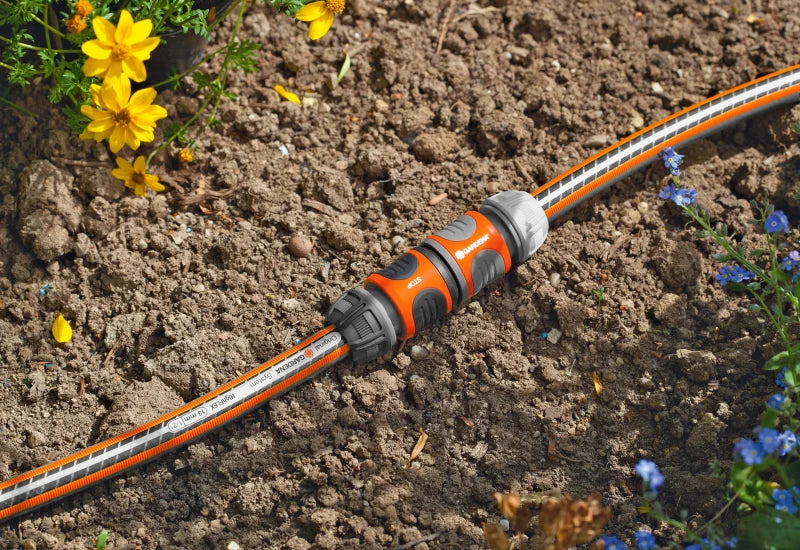 Connecteur Gardena avec raccord rapide sur tuyau de jardin