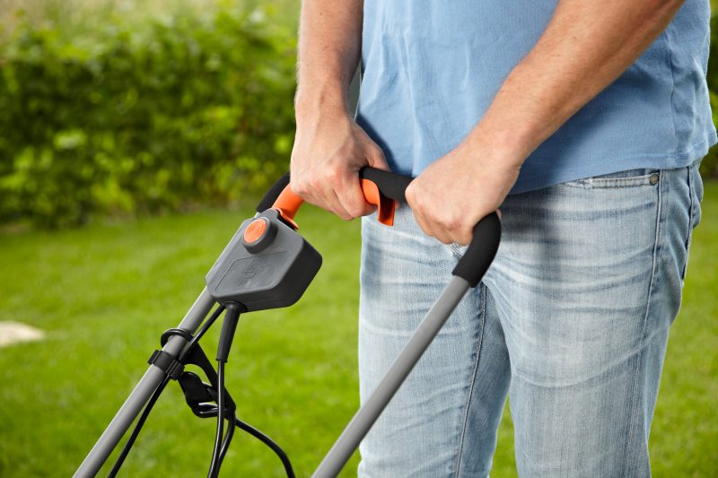 Tondeuse à gazon électrique PowerMax 1100/32 Gardena — vue 6