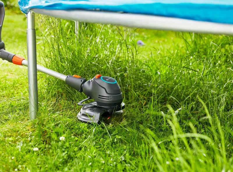 Coupe-bordures sans fil ComfortCut 23/18V P4A avec batterie Gardena — vue 3