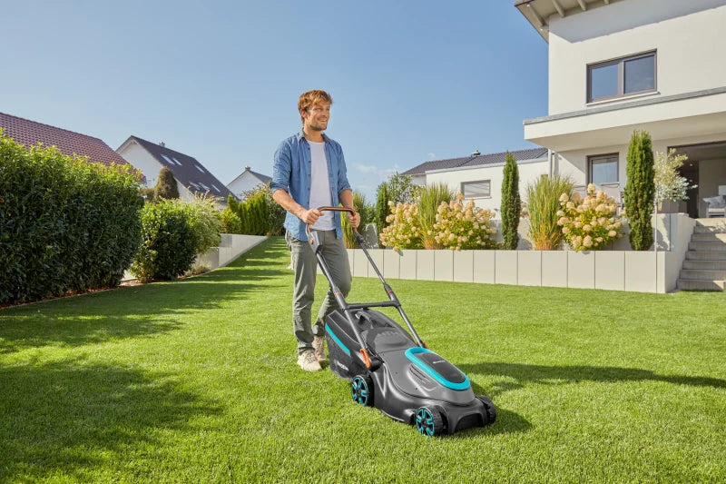 Tondeuse sans fil PowerMax 37/36V P4A avec batteries Gardena — vue 2
