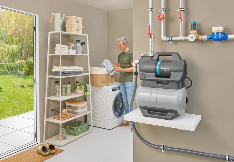 Détail du réservoir de 21 litres du Gardena 3900 Silent 1