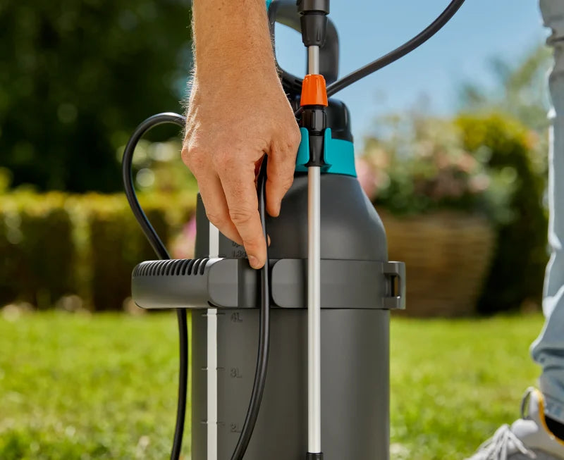 Pulvérisateur à pression sur batterie EasyPump 5 L Gardena — vue 6