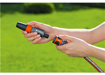 Raccord Aquastop 19 mm Gardena, détail des empreintes caoutchoutées