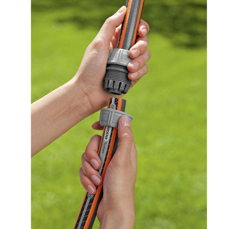 Réparateur de tuyau Gardena 19 mm vu sous un autre angle