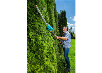 Taille-haies sur perche sans fil THS42/18V P4A avec batterie Gardena — vue 7
