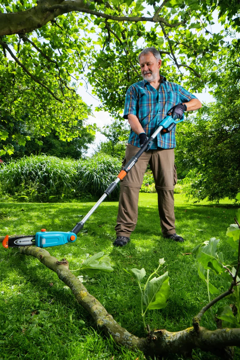 Élagueuse sur perche TCS 20/18V P4A avec batterie Gardena — vue 4