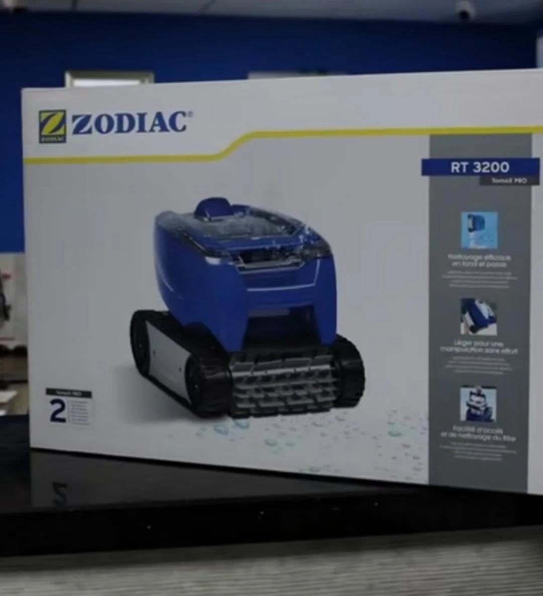 🤖 نظافة مسبحك بلمسة واحدة.   Zodiac RT 3200