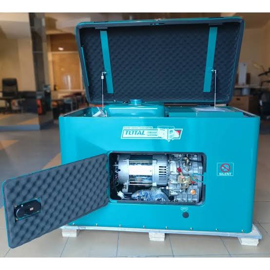 Groupe électrogène diesel insonorisé 8 kW TOTAL TP280001