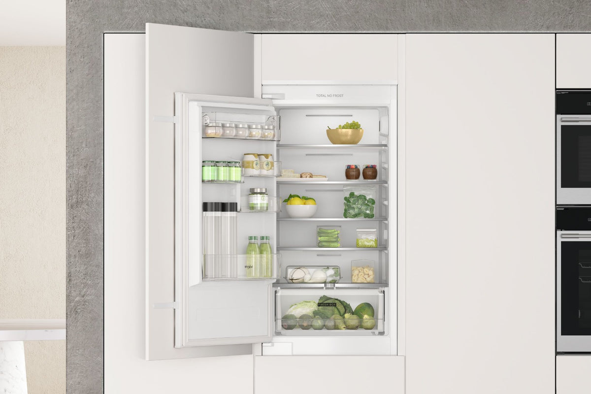 Whirlpool WHC18 T111 intégré dans une cuisine